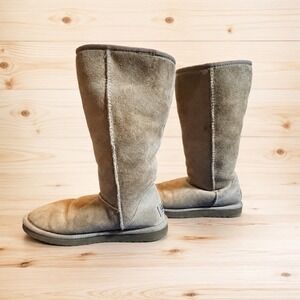 UGG Australia Classic Tall 5815 Women's Size 7 Beige Suede Shearling Boots[M]